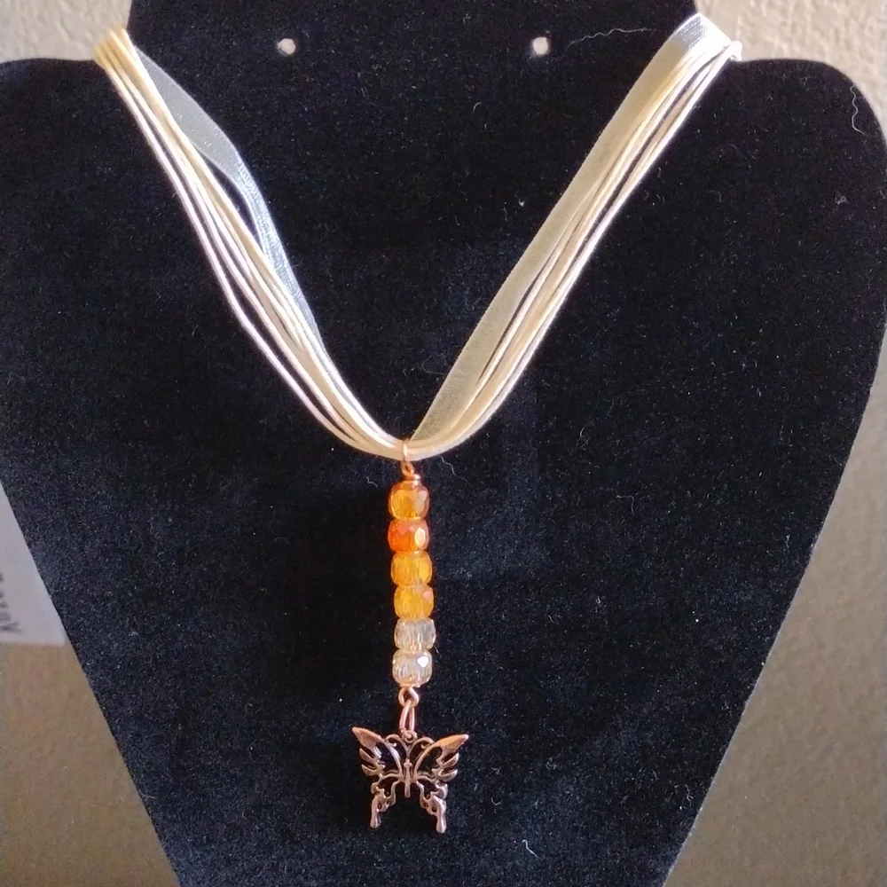 Orange ombre butterfly necklace - Picture 1 of 2
